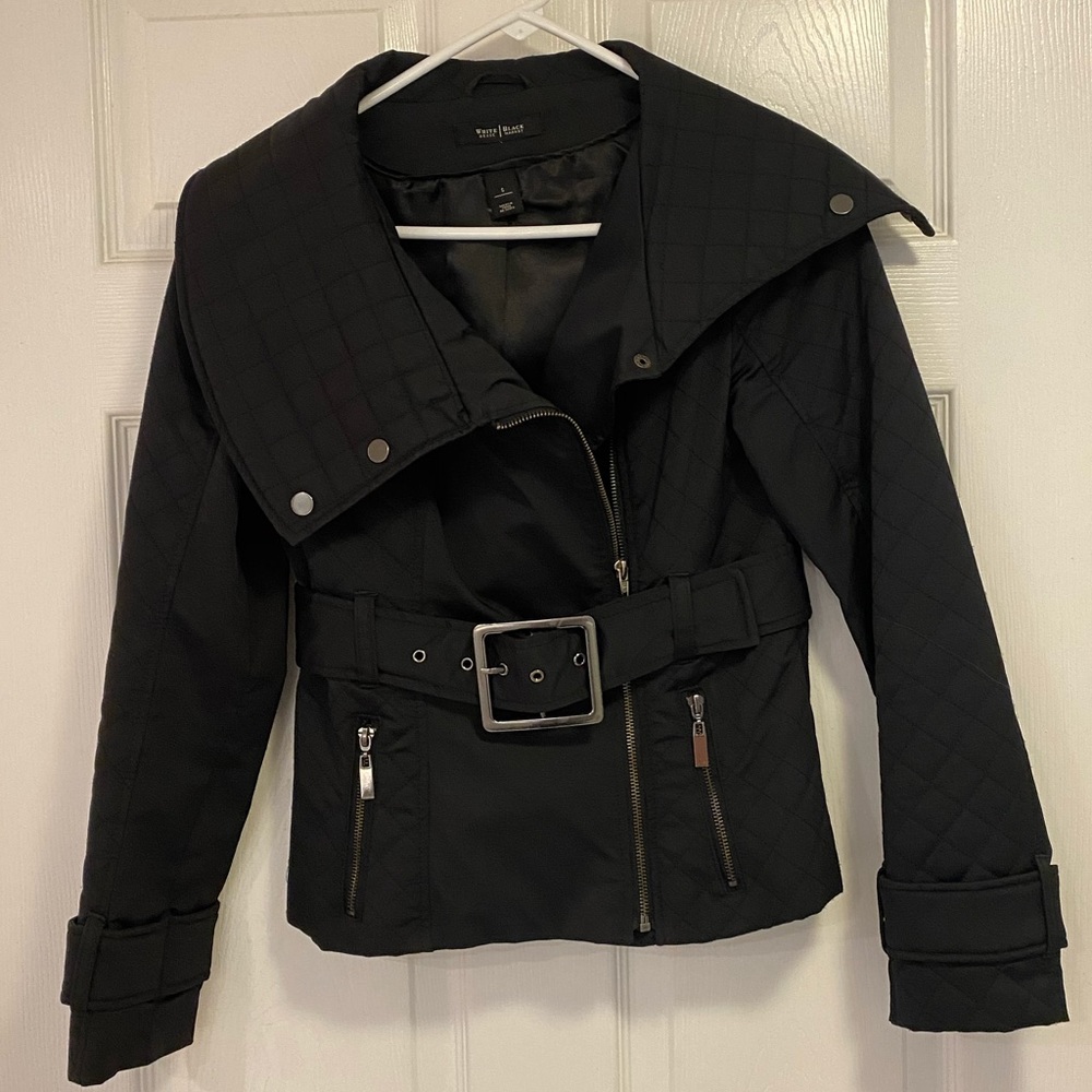 WHITE HOUSE BLACK MARKET • Quilted Belted Black